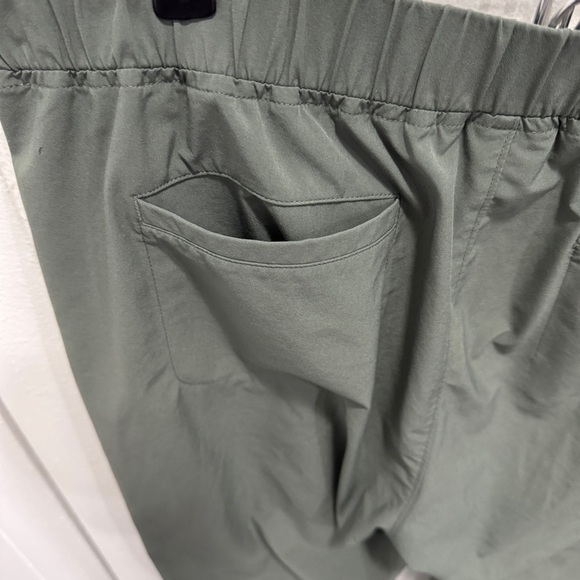 Athleta Green Aspire Ankle Pant - Picture 5 of 14